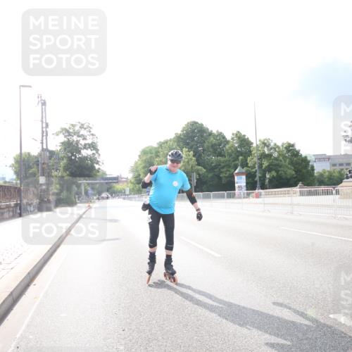 29.06.2025 - hella hamburg halbmarathon Jannik Wohlers http://msf.ph/oto/8140353 29.06.2025 08:58:23 Lombardsbrücke  meine-sportfotos.de