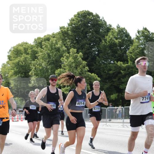 29.06.2025 - hella hamburg halbmarathon Jannik Wohlers http://msf.ph/oto/8140463 29.06.2025 10:05:36 Lombardsbrücke 1229, 1448, 1830, 1842, 2540, 3062, 4169, 4542, 6014, 7741, 8051, 8316, 8894, 8909, 9477, 13042, 13054, 14369, 14987, 15229, 15766, 15772, 16441, 16687, 17746, 17885, 18768, 18857 meine-sportfotos.de