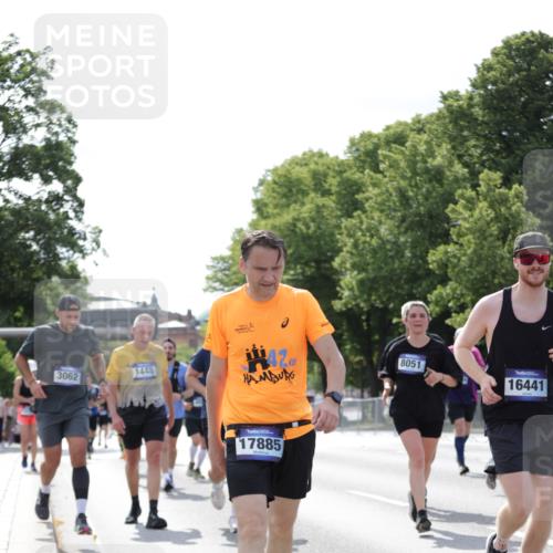 29.06.2025 - hella hamburg halbmarathon Jannik Wohlers http://msf.ph/oto/8140471 29.06.2025 10:05:37 Lombardsbrücke 1229, 1448, 1830, 1842, 2540, 3062, 4169, 4542, 6014, 7138, 7741, 8051, 8316, 8909, 13042, 13054, 14369, 14987, 15229, 15766, 15772, 16441, 16687, 17239, 17746, 17885, 18768, 18857 meine-sportfotos.de