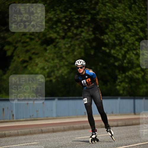 29.06.2025 - hella hamburg halbmarathon Dr. Thomas Lammeyer http://msf.ph/oto/8140544 29.06.2025 08:58:30 Kennedybrücke  meine-sportfotos.de