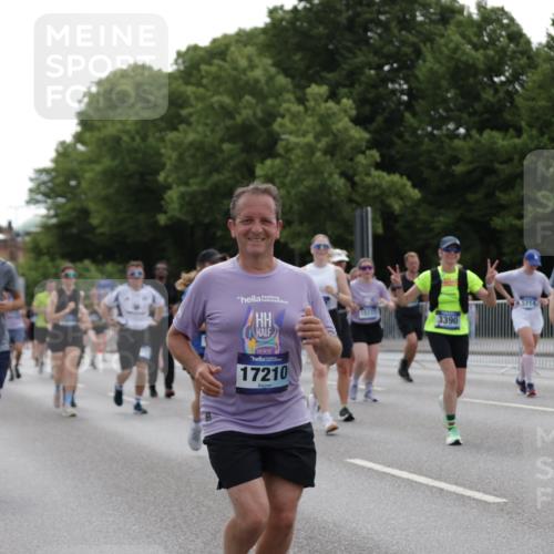 29.06.2025 - hella hamburg halbmarathon Jannik Wohlers http://msf.ph/oto/8140550 29.06.2025 10:43:11 Lombardsbrücke 1023, 1310, 1400, 3390, 4367, 4866, 5192, 5201, 5214, 5370, 6012, 6096, 6226, 6440, 6931, 6971, 6973, 7197, 7205, 7206, 7504, 7926, 8000, 8135, 8233, 8408, 8504, 9639, 9641, 9831, 10083, 10097, 10200, 10202, 10220, 10325, 10799, 11279, 12654, 13705, 13730, 13748, 14528, 14866, 14890, 15079, 15177, 15187, 15795, 15848, 16358, 16560, 16589, 16901, 16902, 17143, 17210, 17501, 18310, 18341, 18436, 18497, 19043, 19141 meine-sportfotos.de