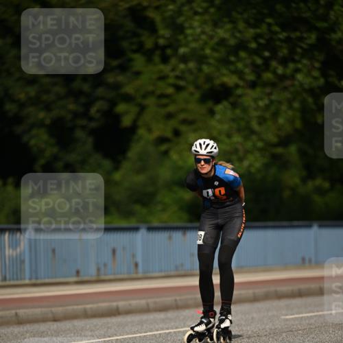 29.06.2025 - hella hamburg halbmarathon Dr. Thomas Lammeyer http://msf.ph/oto/8140556 29.06.2025 08:58:31 Kennedybrücke  meine-sportfotos.de