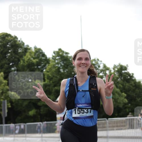 29.06.2025 - hella hamburg halbmarathon Jannik Wohlers http://msf.ph/oto/8140580 29.06.2025 10:05:56 Lombardsbrücke 1245, 1766, 4666, 4868, 5431, 6314, 7138, 9361, 9560, 10214, 10297, 10781, 13481, 13863, 14369, 15113, 15145, 15229, 15462, 15537, 15858, 17239, 17746, 18042, 18575, 18577, 18910, 18913, 18966 meine-sportfotos.de