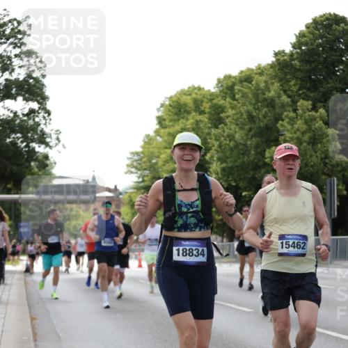 29.06.2025 - hella hamburg halbmarathon Jannik Wohlers http://msf.ph/oto/8140591 29.06.2025 10:05:58 Lombardsbrücke 1245, 1766, 4666, 4868, 5431, 6314, 7138, 9361, 9560, 10214, 10297, 10781, 13481, 13863, 15113, 15145, 15462, 15537, 15858, 17239, 18042, 18575, 18577, 18910, 18913, 18966 meine-sportfotos.de