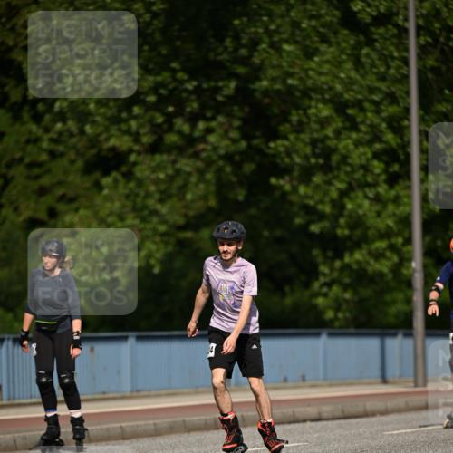 29.06.2025 - hella hamburg halbmarathon Dr. Thomas Lammeyer http://msf.ph/oto/8140606 29.06.2025 09:06:34 Kennedybrücke  meine-sportfotos.de
