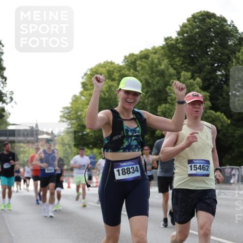 29.06.2025 - hella hamburg halbmarathon Jannik Wohlers http://msf.ph/oto/8140607 29.06.2025 10:05:59 Lombardsbrücke 1245, 1766, 4666, 4868, 5431, 6314, 9361, 9560, 10214, 10297, 10781, 13481, 13863, 15113, 15145, 15462, 15537, 15858, 18042, 18575, 18577, 18910, 18913, 18966 meine-sportfotos.de