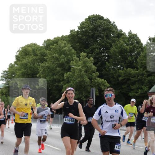 29.06.2025 - hella hamburg halbmarathon Jannik Wohlers http://msf.ph/oto/8140609 29.06.2025 10:43:15 Lombardsbrücke 1023, 1310, 1400, 2733, 3390, 3597, 4866, 5192, 5201, 5214, 5370, 6012, 6036, 6096, 6226, 6334, 6931, 6971, 6973, 7197, 7205, 7206, 7489, 7504, 7926, 8000, 8058, 8233, 8504, 9704, 9831, 10083, 10097, 10200, 10202, 10220, 10285, 10325, 10553, 10799, 12518, 12654, 13371, 13705, 13730, 13748, 14866, 14890, 15079, 15177, 15187, 15448, 15795, 15848, 16298, 16560, 16589, 16901, 16902, 17143, 17210, 17501, 18310, 18318, 18341, 18436 meine-sportfotos.de