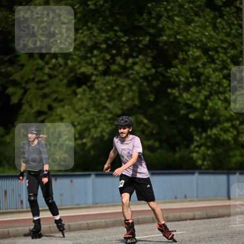 29.06.2025 - hella hamburg halbmarathon Dr. Thomas Lammeyer http://msf.ph/oto/8140615 29.06.2025 09:06:34 Kennedybrücke  meine-sportfotos.de