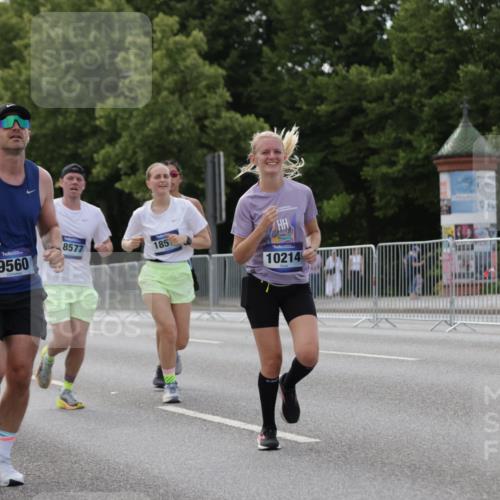 29.06.2025 - hella hamburg halbmarathon Jannik Wohlers http://msf.ph/oto/8140657 29.06.2025 10:06:02 Lombardsbrücke 1245, 1766, 4666, 4868, 5431, 6314, 6664, 9560, 10214, 10297, 10736, 13863, 15113, 15145, 15462, 15537, 15858, 17059, 18042, 18575, 18577, 18910, 18913 meine-sportfotos.de