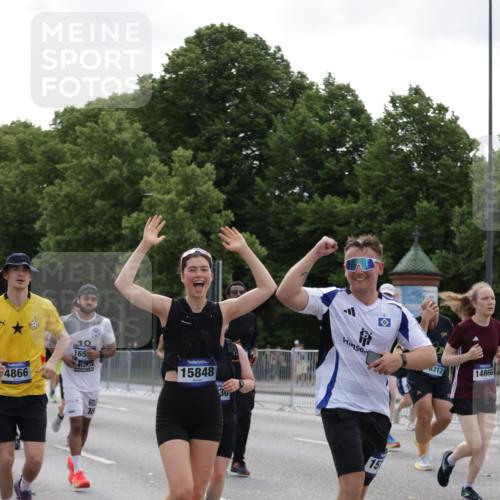 29.06.2025 - hella hamburg halbmarathon Jannik Wohlers http://msf.ph/oto/8140660 29.06.2025 10:43:15 Lombardsbrücke 1023, 1310, 1400, 2733, 3390, 3597, 4866, 5192, 5201, 5214, 5370, 6012, 6036, 6096, 6226, 6334, 6931, 6971, 6973, 7197, 7205, 7206, 7489, 7504, 7926, 8000, 8058, 8233, 8504, 9704, 9831, 10083, 10097, 10200, 10202, 10220, 10285, 10325, 10553, 10799, 12518, 12654, 13371, 13705, 13730, 13748, 14866, 14890, 15079, 15177, 15187, 15448, 15795, 15848, 16298, 16560, 16589, 16901, 16902, 17143, 17210, 17501, 18310, 18318, 18341, 18436 meine-sportfotos.de