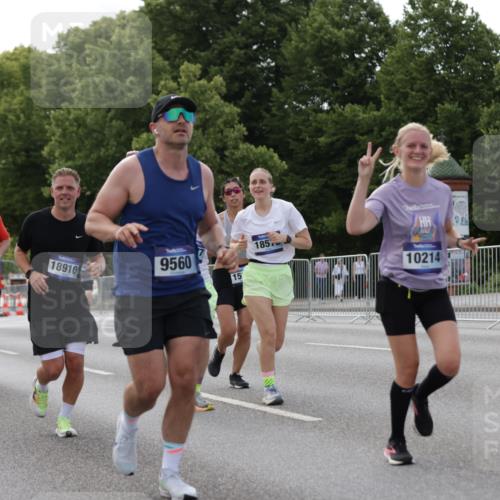 29.06.2025 - hella hamburg halbmarathon Jannik Wohlers http://msf.ph/oto/8140682 29.06.2025 10:06:02 Lombardsbrücke 1245, 1766, 4666, 4868, 5431, 6314, 6664, 9560, 10214, 10297, 10736, 13863, 15113, 15145, 15462, 15537, 15858, 17059, 18042, 18575, 18577, 18910, 18913 meine-sportfotos.de