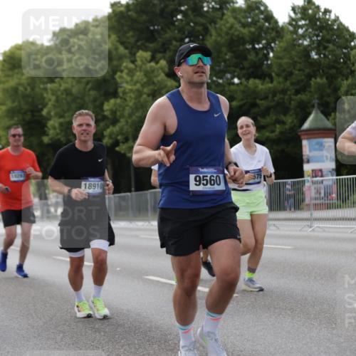 29.06.2025 - hella hamburg halbmarathon Jannik Wohlers http://msf.ph/oto/8140690 29.06.2025 10:06:03 Lombardsbrücke 1245, 1766, 4666, 4868, 6314, 6664, 9560, 10214, 10297, 10736, 10886, 12371, 13475, 13863, 15113, 15145, 15462, 15537, 15858, 17059, 18042, 18575, 18577, 18652, 18910, 18913 meine-sportfotos.de