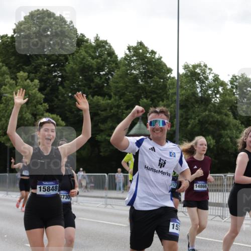 29.06.2025 - hella hamburg halbmarathon Jannik Wohlers http://msf.ph/oto/8140700 29.06.2025 10:43:16 Lombardsbrücke 1023, 1310, 1400, 2733, 3390, 3597, 4866, 5192, 5201, 5214, 5370, 6036, 6096, 6226, 6334, 6931, 6971, 6973, 7197, 7205, 7206, 7489, 7504, 8000, 8058, 8233, 8504, 9704, 9831, 10083, 10097, 10200, 10202, 10220, 10285, 10325, 10553, 10799, 12518, 12654, 13371, 13705, 13730, 13748, 14866, 15079, 15177, 15187, 15448, 15795, 15848, 16298, 16560, 16589, 16901, 16902, 17143, 17210, 17501, 18080, 18310, 18318, 18341, 18436 meine-sportfotos.de