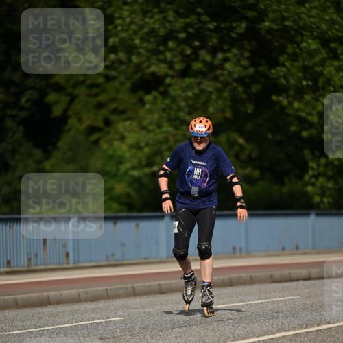 29.06.2025 - hella hamburg halbmarathon Dr. Thomas Lammeyer http://msf.ph/oto/8140737 29.06.2025 09:06:36 Kennedybrücke  meine-sportfotos.de