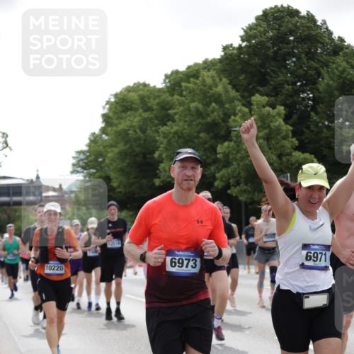 29.06.2025 - hella hamburg halbmarathon Jannik Wohlers http://msf.ph/oto/8140940 29.06.2025 10:43:22 Lombardsbrücke 1023, 1026, 1306, 1310, 1400, 1459, 2073, 2733, 3288, 3390, 3597, 4866, 5192, 5201, 5214, 5293, 5890, 6036, 6334, 6895, 6971, 6973, 7197, 7205, 7206, 7489, 7504, 8000, 8058, 8504, 9704, 9831, 10097, 10220, 10285, 10325, 10553, 10799, 12518, 12520, 12792, 13371, 13705, 13730, 13777, 14866, 15079, 15177, 15285, 15294, 15448, 15719, 15795, 15848, 16298, 16589, 16901, 16902, 17293, 17501, 18080, 18310, 18318, 18341, 18436 meine-sportfotos.de