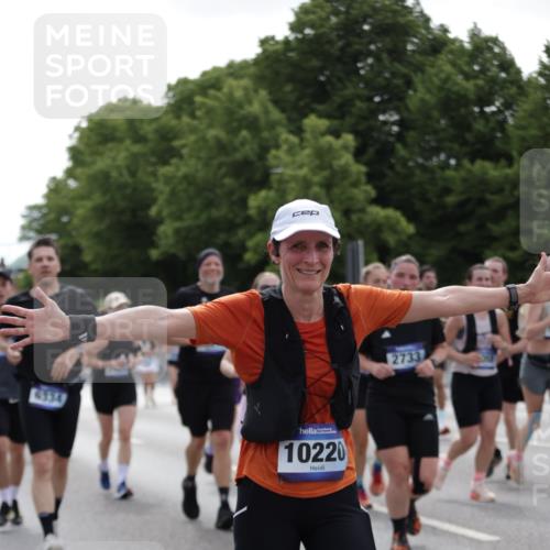 29.06.2025 - hella hamburg halbmarathon Jannik Wohlers http://msf.ph/oto/8141017 29.06.2025 10:43:24 Lombardsbrücke 1023, 1026, 1095, 1306, 1310, 1400, 1459, 2073, 2733, 3288, 3597, 4627, 4866, 5192, 5201, 5214, 5293, 5890, 6036, 6334, 6895, 6971, 6973, 7205, 7206, 7489, 7504, 8000, 8058, 8504, 8870, 9704, 10097, 10220, 10285, 10553, 10799, 12518, 12520, 12792, 13371, 13705, 13730, 13777, 14544, 14866, 15079, 15177, 15285, 15294, 15448, 15719, 15795, 15848, 16298, 16308, 16589, 16862, 17293, 17501, 18080, 18310, 18318, 18436 meine-sportfotos.de