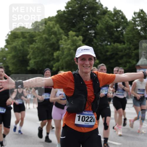 29.06.2025 - hella hamburg halbmarathon Jannik Wohlers http://msf.ph/oto/8141025 29.06.2025 10:43:24 Lombardsbrücke 1023, 1026, 1095, 1306, 1310, 1400, 1459, 2073, 2733, 3288, 3597, 4627, 4866, 5192, 5201, 5214, 5293, 5890, 6036, 6334, 6895, 6971, 6973, 7205, 7206, 7489, 7504, 8000, 8058, 8504, 8870, 9704, 10097, 10220, 10285, 10553, 10799, 12518, 12520, 12792, 13371, 13705, 13730, 13777, 14544, 14866, 15079, 15177, 15285, 15294, 15448, 15719, 15795, 15848, 16298, 16308, 16589, 16862, 17293, 17501, 18080, 18310, 18318, 18436 meine-sportfotos.de