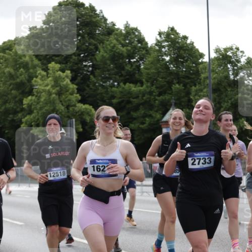 29.06.2025 - hella hamburg halbmarathon Jannik Wohlers http://msf.ph/oto/8141037 29.06.2025 10:43:25 Lombardsbrücke 1023, 1026, 1095, 1306, 1310, 1400, 1459, 2073, 2733, 3288, 3597, 4627, 4866, 5192, 5201, 5293, 5890, 6036, 6334, 6895, 6971, 6973, 7205, 7206, 7489, 7504, 8000, 8058, 8870, 9704, 10097, 10220, 10285, 10553, 10799, 12518, 12520, 12792, 13371, 13705, 13730, 13777, 14474, 14544, 14866, 15079, 15177, 15285, 15294, 15448, 15719, 15795, 15848, 16298, 16308, 16589, 16862, 17293, 17501, 18080, 18310, 18318, 18436 meine-sportfotos.de