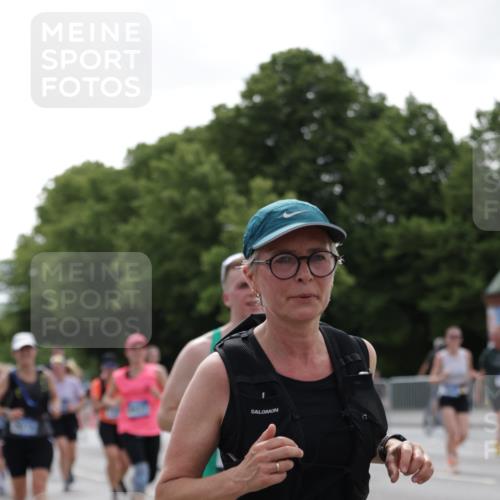 29.06.2025 - hella hamburg halbmarathon Jannik Wohlers http://msf.ph/oto/8141092 29.06.2025 10:43:30 Lombardsbrücke 1026, 1095, 1306, 1459, 2073, 2733, 3288, 3597, 4627, 4636, 5001, 5192, 5201, 5293, 5890, 5902, 5905, 6036, 6334, 6895, 7205, 7206, 7489, 8000, 8058, 8870, 9073, 9704, 9879, 10097, 10220, 10285, 10553, 10799, 12518, 12520, 12792, 13371, 13705, 13777, 14474, 14544, 15285, 15294, 15448, 15719, 16298, 16308, 16862, 17293, 17501, 18080, 18310, 18318 meine-sportfotos.de