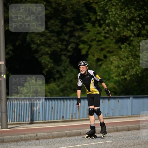 29.06.2025 - hella hamburg halbmarathon Dr. Thomas Lammeyer http://msf.ph/oto/8141108 29.06.2025 09:06:56 Kennedybrücke  meine-sportfotos.de