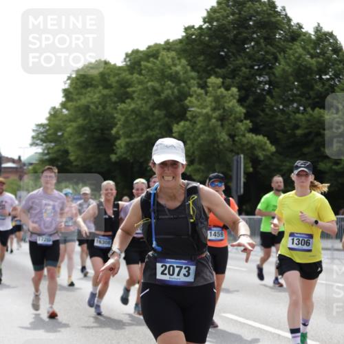 29.06.2025 - hella hamburg halbmarathon Jannik Wohlers http://msf.ph/oto/8141163 29.06.2025 10:43:33 Lombardsbrücke 1026, 1095, 1306, 1459, 1802, 1804, 2073, 2733, 3288, 3597, 4627, 4636, 5001, 5127, 5293, 5890, 5902, 5905, 6036, 6334, 6895, 7326, 7489, 8058, 8870, 8957, 9073, 9704, 9879, 10285, 10553, 12518, 12520, 12792, 13371, 13777, 13809, 13973, 14474, 14544, 15285, 15294, 15448, 15675, 15719, 16298, 16308, 16862, 17293, 18080, 18318 meine-sportfotos.de