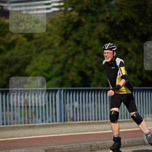 29.06.2025 - hella hamburg halbmarathon Dr. Thomas Lammeyer http://msf.ph/oto/8141197 29.06.2025 09:06:58 Kennedybrücke  meine-sportfotos.de