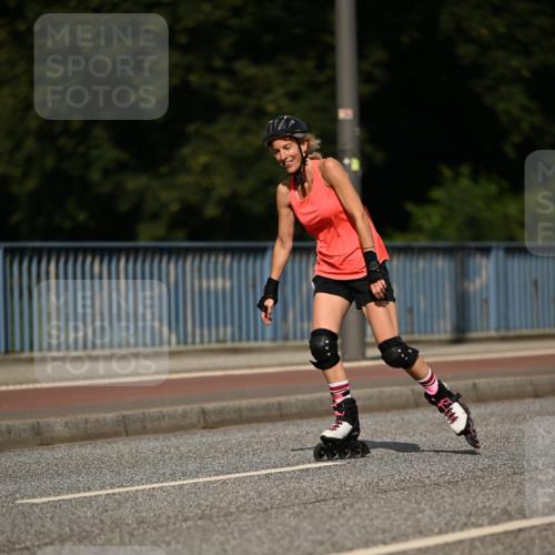29.06.2025 - hella hamburg halbmarathon Dr. Thomas Lammeyer http://msf.ph/oto/8141519 29.06.2025 09:07:35 Kennedybrücke  meine-sportfotos.de