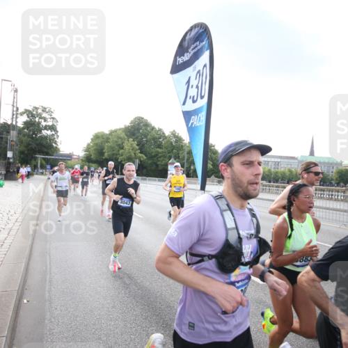 29.06.2025 - hella hamburg halbmarathon Jannik Wohlers http://msf.ph/oto/8141544 29.06.2025 09:44:57 Lombardsbrücke 57, 1758, 1990, 2746, 3043, 4050, 4698, 5070, 5328, 5746, 5826, 6781, 7272, 7389, 7481, 7651, 7723, 8209, 8883, 9137, 9381, 9571, 9634, 10171, 10486, 11413, 11857, 12049, 12234, 12595, 12988, 14028, 14140, 14289, 15621, 15672, 15883, 16157, 16711, 16713, 16818, 17175, 17374, 17428, 17802, 18099, 18102, 18692, 18737, 18871, 19142, 19194, 19202, 19203, 19204 meine-sportfotos.de