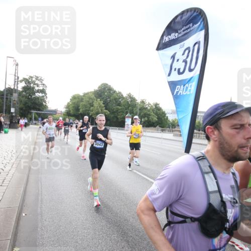 29.06.2025 - hella hamburg halbmarathon Jannik Wohlers http://msf.ph/oto/8141552 29.06.2025 09:44:58 Lombardsbrücke 57, 1758, 1990, 2746, 3043, 4050, 4698, 4749, 5070, 5328, 5746, 5826, 6358, 6781, 7272, 7389, 7481, 7651, 7723, 8209, 8883, 9137, 9381, 9571, 9634, 10171, 10486, 11413, 11857, 12049, 12234, 12595, 12988, 14028, 14140, 14289, 14784, 15621, 15672, 15883, 16157, 16711, 16818, 17175, 17374, 17802, 18099, 18102, 18692, 18737, 19194, 19202, 19203, 19204 meine-sportfotos.de