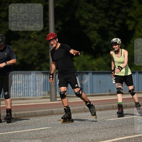 29.06.2025 - hella hamburg halbmarathon Dr. Thomas Lammeyer http://msf.ph/oto/8141613 29.06.2025 09:07:37 Kennedybrücke  meine-sportfotos.de