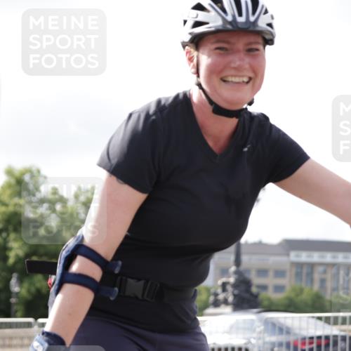 29.06.2025 - hella hamburg halbmarathon Jannik Wohlers http://msf.ph/oto/8141623 29.06.2025 09:05:04 Lombardsbrücke  meine-sportfotos.de