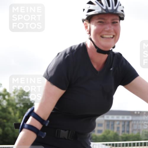 29.06.2025 - hella hamburg halbmarathon Jannik Wohlers http://msf.ph/oto/8141628 29.06.2025 09:05:04 Lombardsbrücke  meine-sportfotos.de