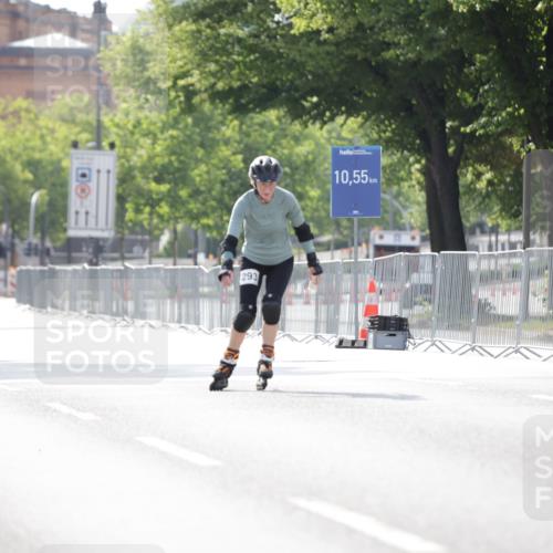29.06.2025 - hella hamburg halbmarathon Jannik Wohlers http://msf.ph/oto/8141663 29.06.2025 09:05:16 Lombardsbrücke  meine-sportfotos.de