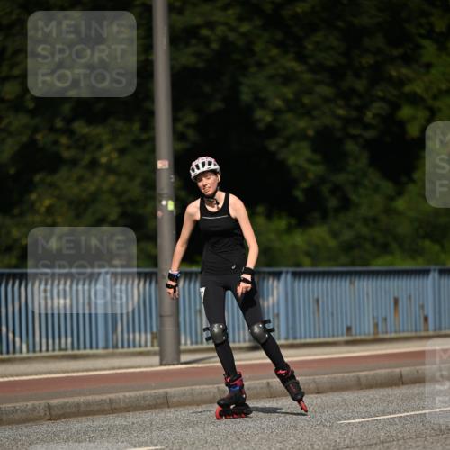 29.06.2025 - hella hamburg halbmarathon Dr. Thomas Lammeyer http://msf.ph/oto/8141692 29.06.2025 09:07:45 Kennedybrücke  meine-sportfotos.de