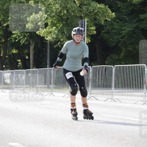 29.06.2025 - hella hamburg halbmarathon Jannik Wohlers http://msf.ph/oto/8141760 29.06.2025 09:05:19 Lombardsbrücke  meine-sportfotos.de