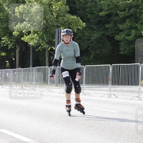 29.06.2025 - hella hamburg halbmarathon Jannik Wohlers http://msf.ph/oto/8141798 29.06.2025 09:05:20 Lombardsbrücke  meine-sportfotos.de