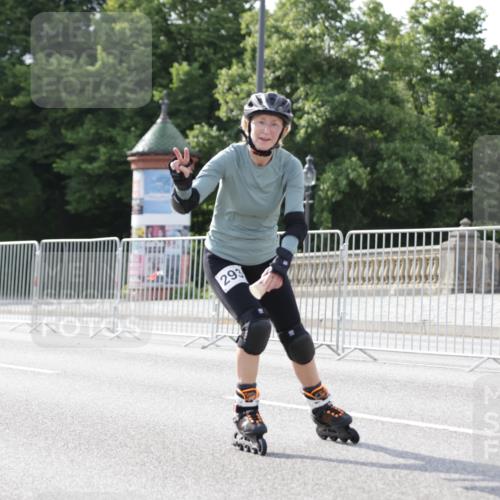 29.06.2025 - hella hamburg halbmarathon Jannik Wohlers http://msf.ph/oto/8141876 29.06.2025 09:05:21 Lombardsbrücke  meine-sportfotos.de
