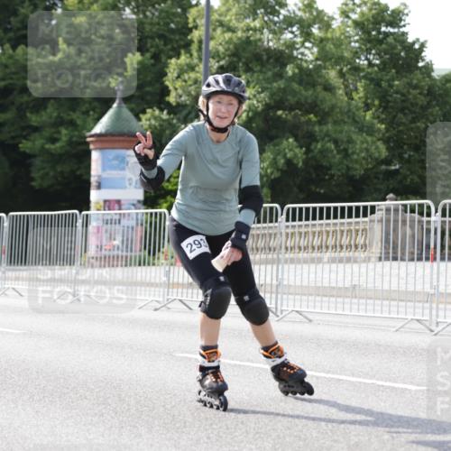 29.06.2025 - hella hamburg halbmarathon Jannik Wohlers http://msf.ph/oto/8141882 29.06.2025 09:05:21 Lombardsbrücke  meine-sportfotos.de