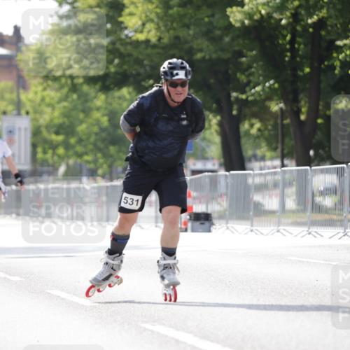 29.06.2025 - hella hamburg halbmarathon Jannik Wohlers http://msf.ph/oto/8141904 29.06.2025 09:05:23 Lombardsbrücke  meine-sportfotos.de