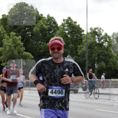 29.06.2025 - hella hamburg halbmarathon Jannik Wohlers http://msf.ph/oto/8141908 29.06.2025 10:44:03 Lombardsbrücke 1345, 1519, 2343, 2610, 3506, 4496, 5647, 5649, 6002, 7216, 7842, 8272, 9510, 9536, 10006, 10223, 10303, 10304, 10416, 11825, 12256, 12322, 12409, 12803, 12995, 13262, 13288, 13330, 13390, 13832, 13906, 14091, 14123, 14350, 14654, 14971, 15646, 16232, 16805, 17273, 17314, 17844, 17968 meine-sportfotos.de