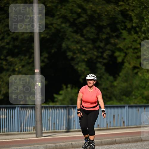 29.06.2025 - hella hamburg halbmarathon Dr. Thomas Lammeyer http://msf.ph/oto/8141918 29.06.2025 09:07:56 Kennedybrücke  meine-sportfotos.de