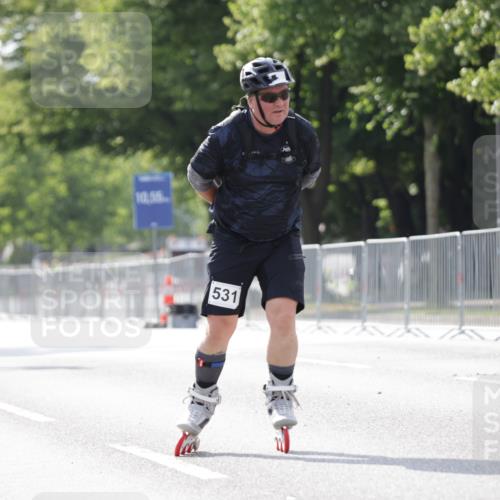 29.06.2025 - hella hamburg halbmarathon Jannik Wohlers http://msf.ph/oto/8141920 29.06.2025 09:05:25 Lombardsbrücke  meine-sportfotos.de