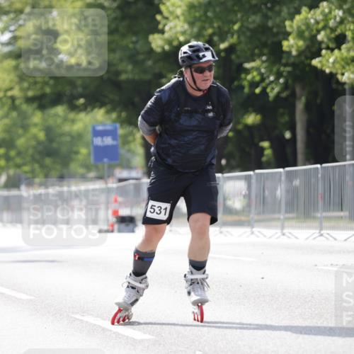 29.06.2025 - hella hamburg halbmarathon Jannik Wohlers http://msf.ph/oto/8141925 29.06.2025 09:05:25 Lombardsbrücke  meine-sportfotos.de