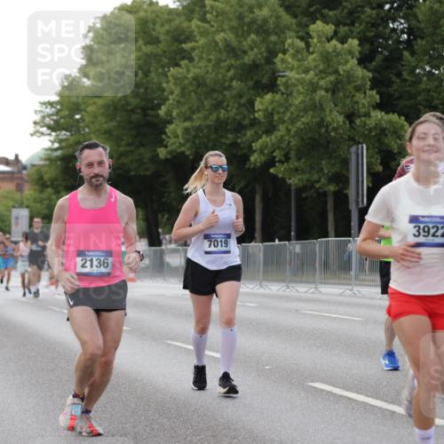 29.06.2025 - hella hamburg halbmarathon Jannik Wohlers http://msf.ph/oto/8141929 29.06.2025 10:07:11 Lombardsbrücke 1173, 1893, 2032, 2136, 2190, 3922, 4502, 4550, 6196, 6707, 6713, 6715, 7019, 9967, 10212, 12378, 15051, 15673, 16241, 17062, 18721, 19134 meine-sportfotos.de