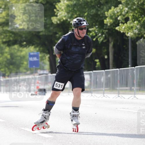 29.06.2025 - hella hamburg halbmarathon Jannik Wohlers http://msf.ph/oto/8141935 29.06.2025 09:05:25 Lombardsbrücke  meine-sportfotos.de