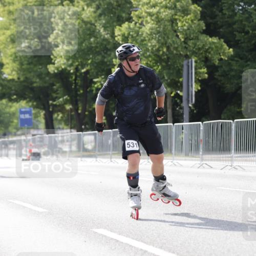 29.06.2025 - hella hamburg halbmarathon Jannik Wohlers http://msf.ph/oto/8141946 29.06.2025 09:05:25 Lombardsbrücke  meine-sportfotos.de
