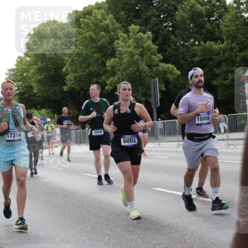 29.06.2025 - hella hamburg halbmarathon Jannik Wohlers http://msf.ph/oto/8141995 29.06.2025 10:44:08 Lombardsbrücke 1345, 2343, 2610, 3506, 4215, 4496, 4968, 5355, 5647, 5649, 6002, 7216, 9397, 9536, 10006, 10303, 10304, 10416, 11825, 12322, 12409, 13262, 13288, 13330, 13390, 13906, 14091, 14123, 14350, 14654, 14681, 14971, 15646, 16232, 16805, 17273, 17314, 17968, 18454, 18459, 19133 meine-sportfotos.de