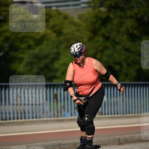29.06.2025 - hella hamburg halbmarathon Dr. Thomas Lammeyer http://msf.ph/oto/8142060 29.06.2025 09:08:01 Kennedybrücke  meine-sportfotos.de