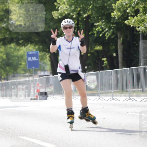 29.06.2025 - hella hamburg halbmarathon Jannik Wohlers http://msf.ph/oto/8142066 29.06.2025 09:05:28 Lombardsbrücke  meine-sportfotos.de