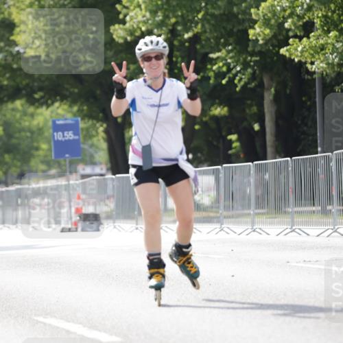 29.06.2025 - hella hamburg halbmarathon Jannik Wohlers http://msf.ph/oto/8142078 29.06.2025 09:05:28 Lombardsbrücke  meine-sportfotos.de